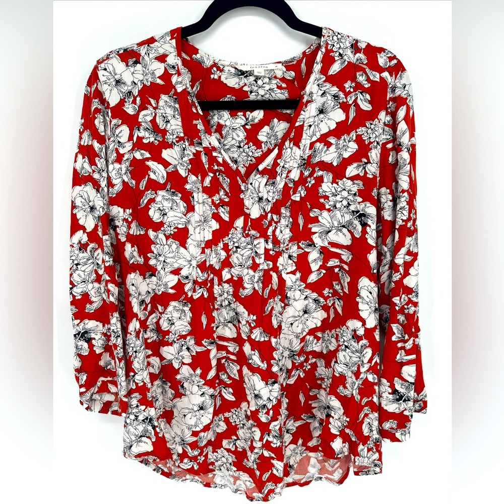 Fun2Fun Women’s Top Size Large Floral Orange And‎ White